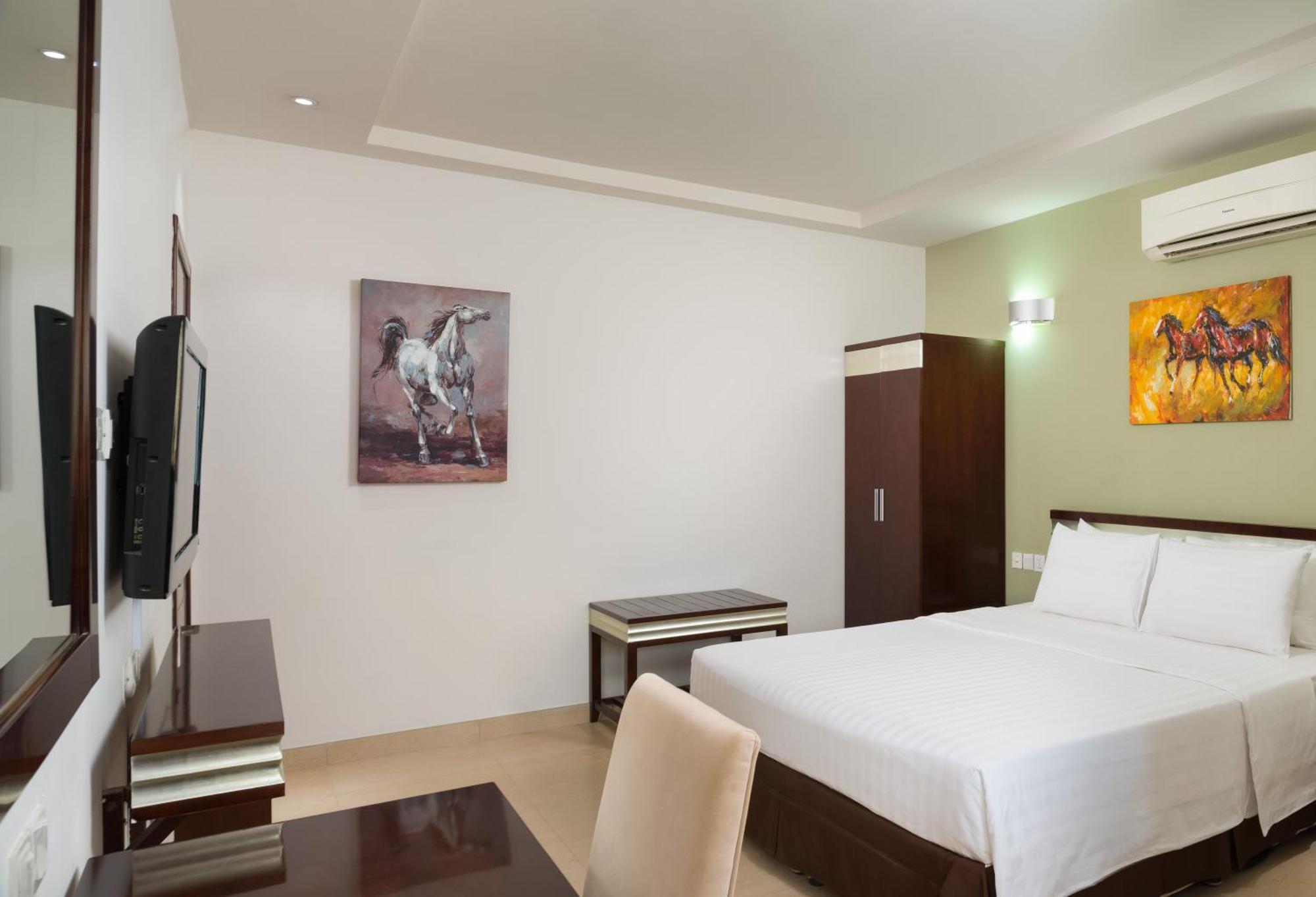 Dunes Hotel